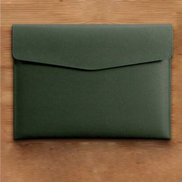 Envelope Flap Laptop Clutch - Picture 3 of 3